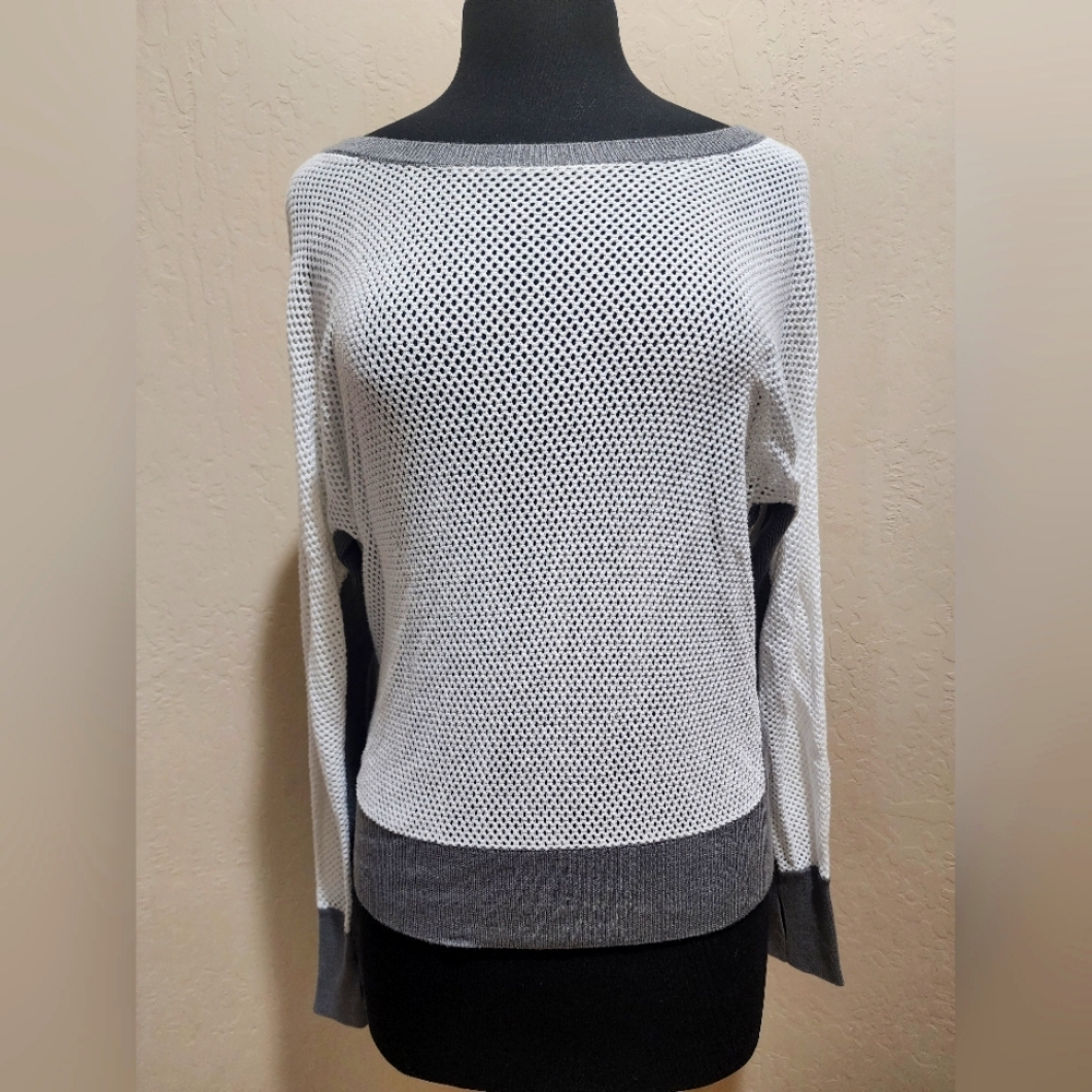 Blanc Noir Mesh Net Elegant White and Gray Thumb Holes Women's Sweater NWOT